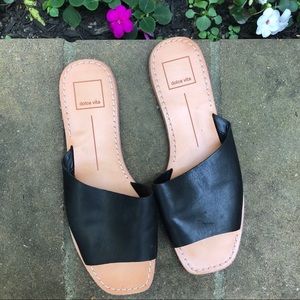 Dolce Vita / Flat Sandal